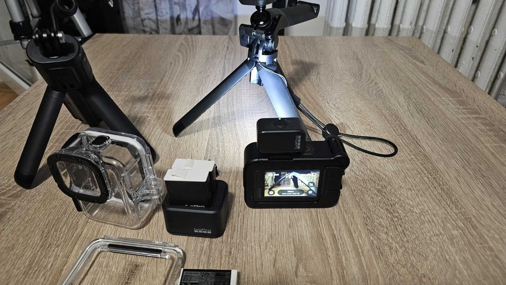 GoPro Hero 12 Black + Accesorii