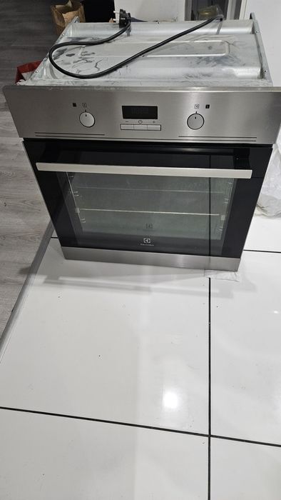 Фурна за вграждане Electrolux