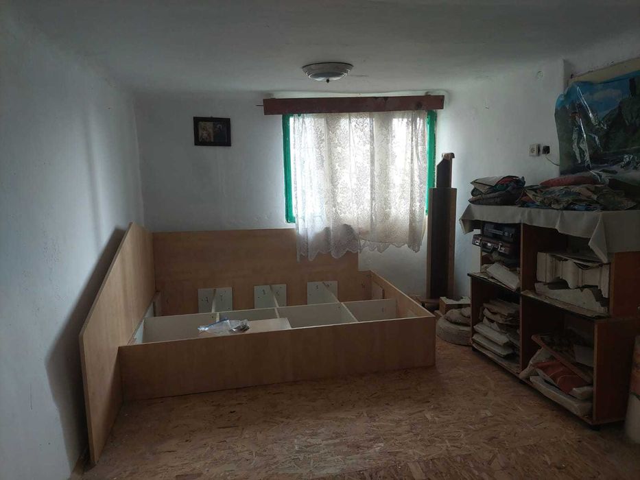 Urgent de vanzare, casa bunicilor!