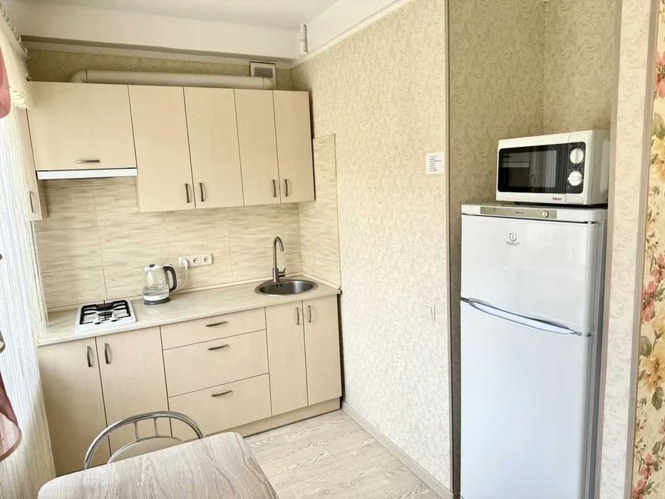 Дава се под наем Едностаен апартамент в София, Център - 45 кв.м за 357 € - Снимка #1