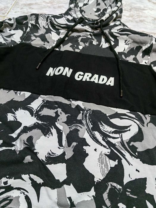 Суитшърт camo (мъжки) М  + Nike dry fit долнище М размер