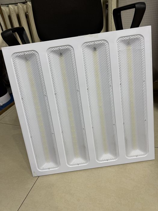 Продам Led лампу потолочную