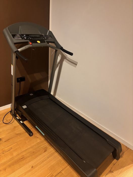 Banda de alergat electrica