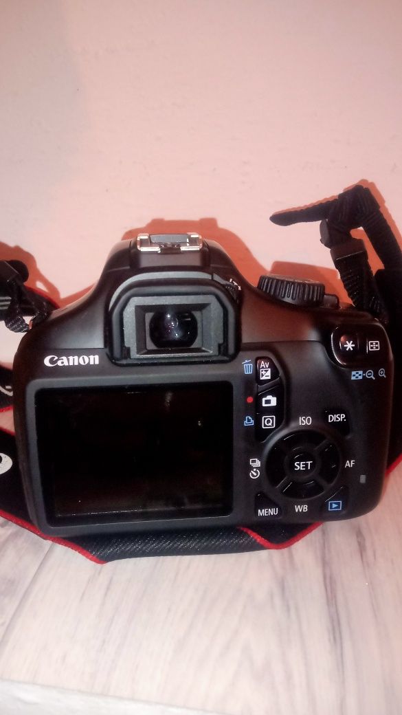 Canon 1100d хороший