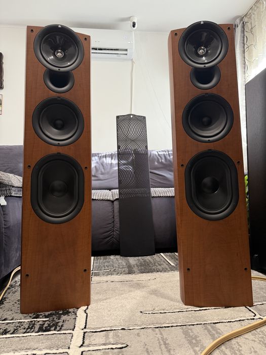 Boxe KEF Q11,200W,Cap De Serie,Difz De Bas De 22cm,Made in England