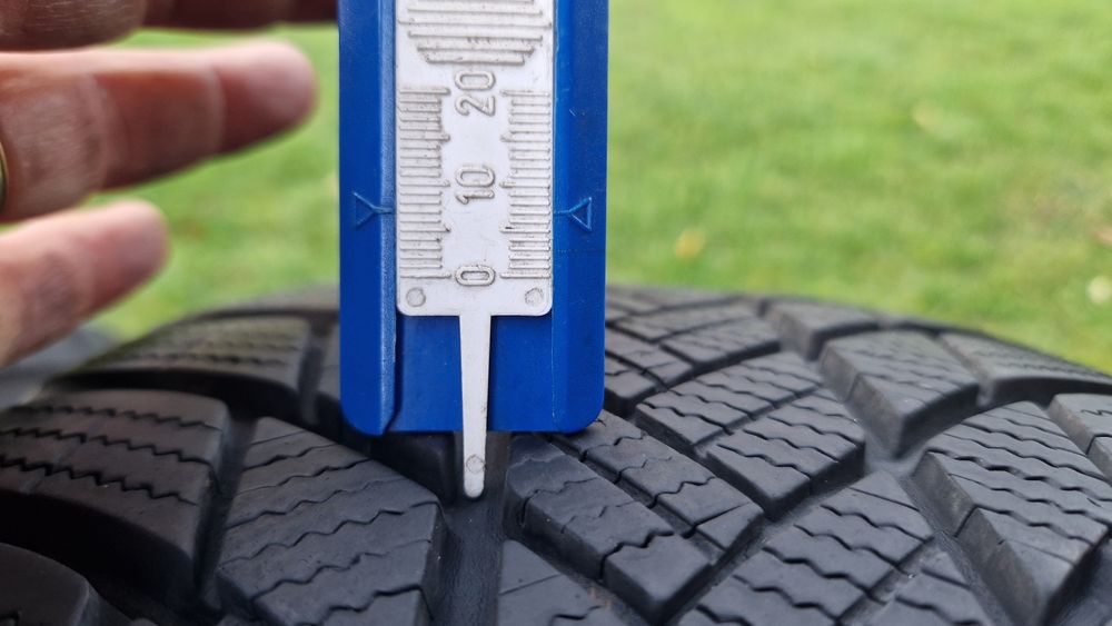 Anvelope iarna 225 60 R 17 Bridgestone 2022