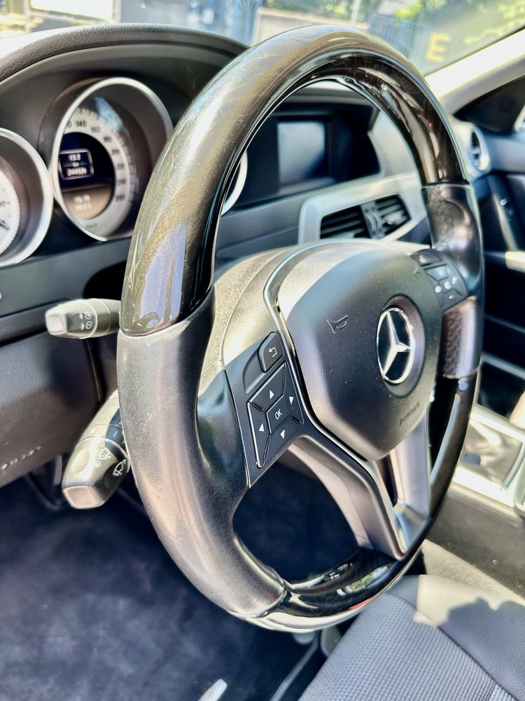 Mercedes C180 feis