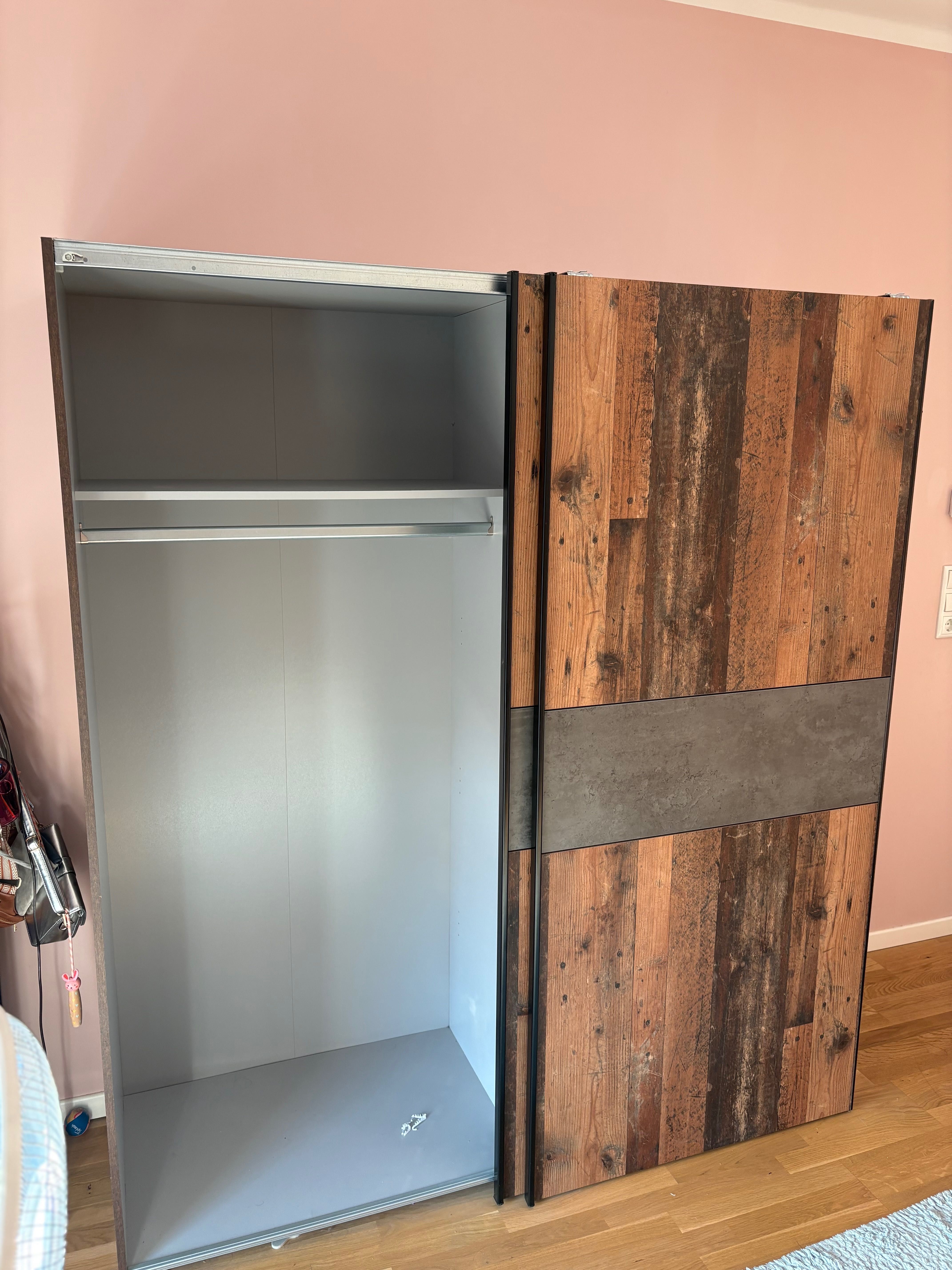 Mobilier camera copil
