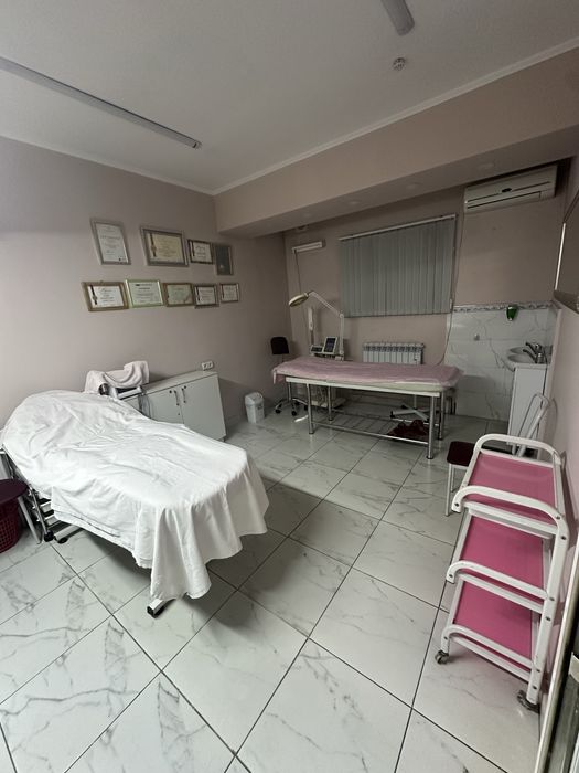 Сдам кабинет 2 раб места  (косметология, наращивание)