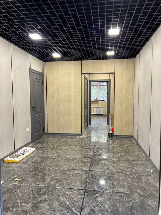 Аренда офис/магазин/салон/турфирма чорсу 55м2 4 комнат