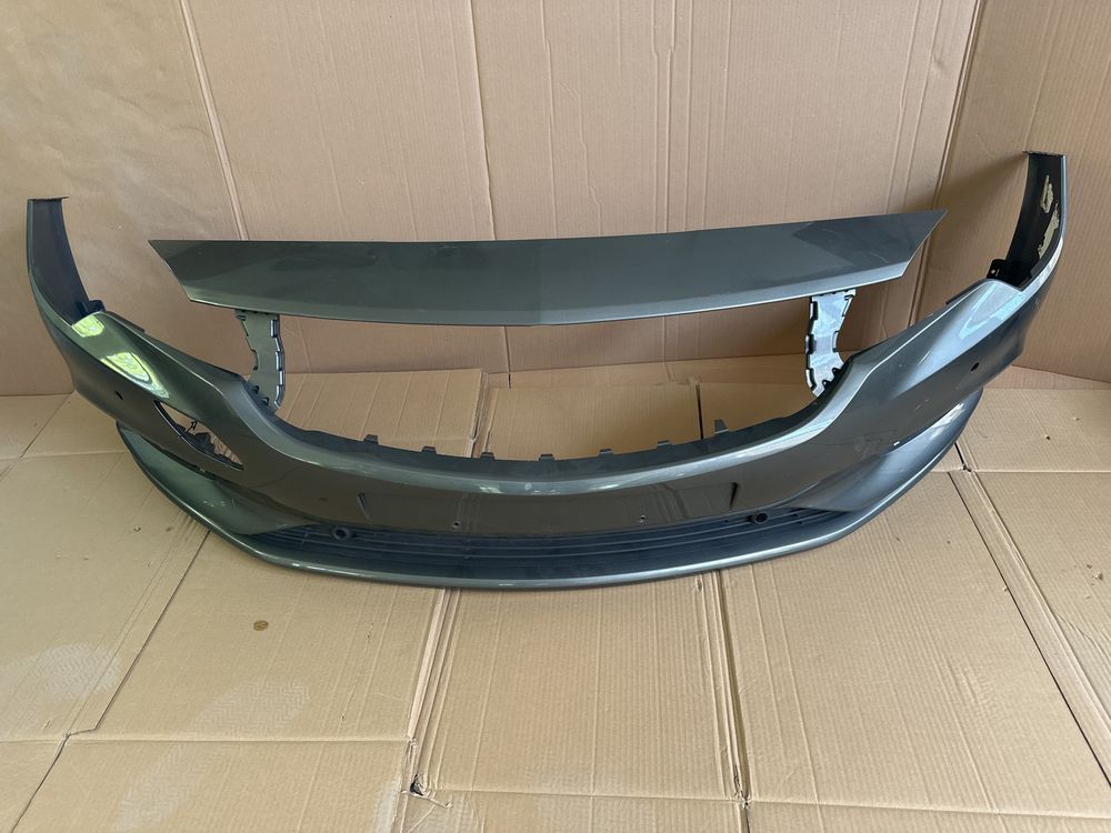 Bara fata  Opel Astra K originala !