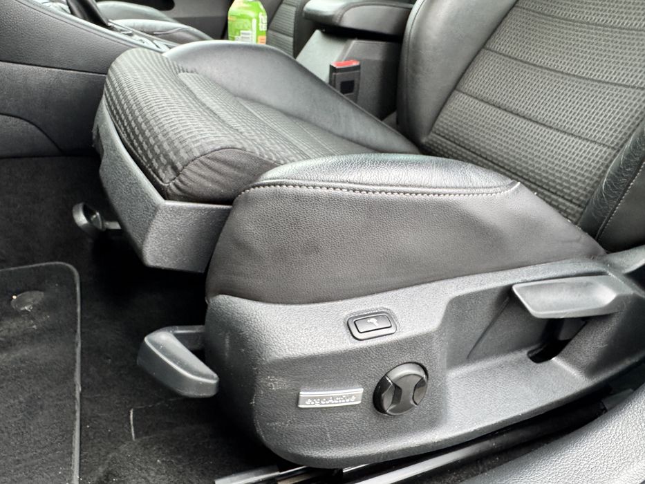Vw Golf 7 R Line 1.6 TDI euro 6  Automat / Xenon / camera / masaj