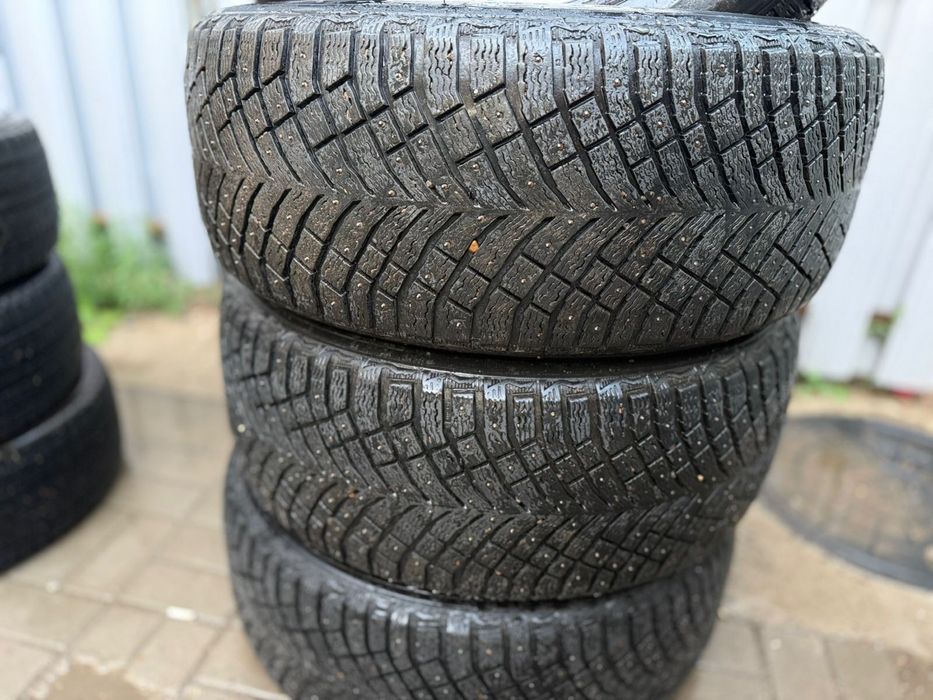 Шипованная резина Michlen 285/50/20