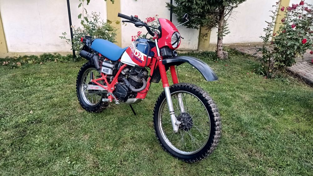 Vând Honda xl 200 r Paris Dakar