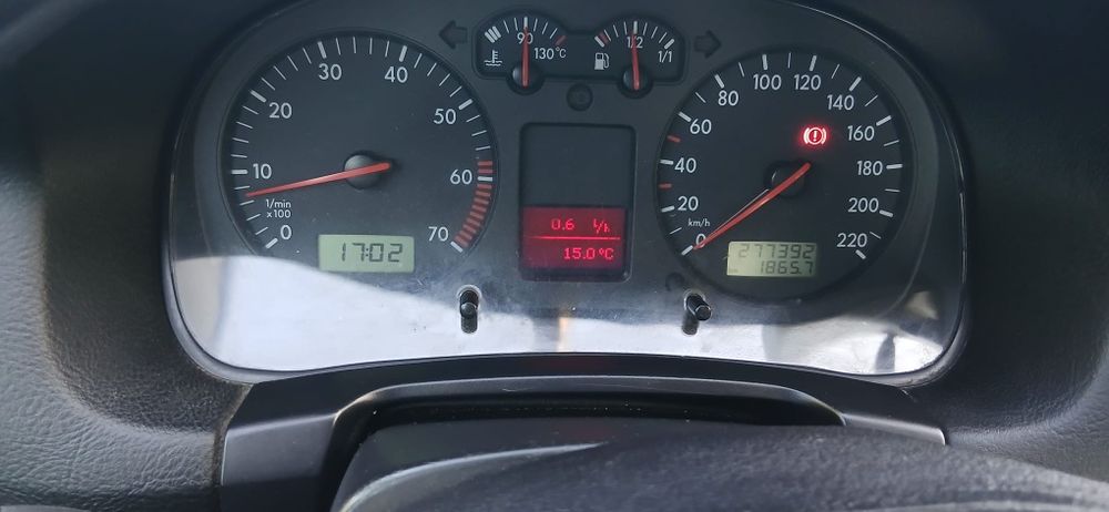 Vand GOLF  4 din 2002