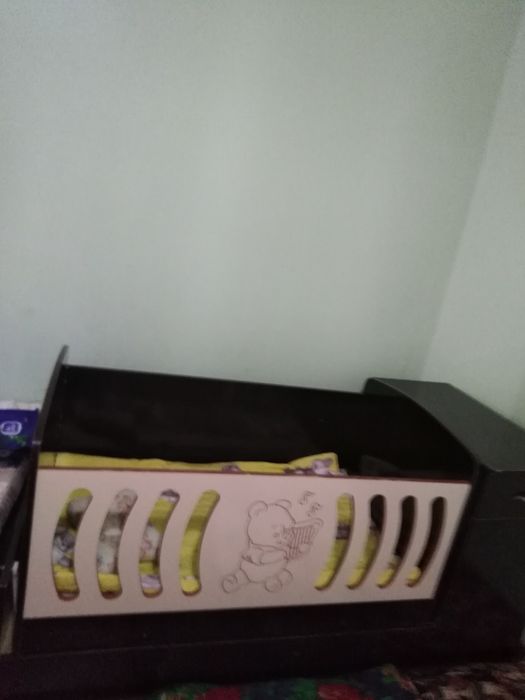 Продаётся детская кроватка. Кровать 2 в 1, люлька имеется