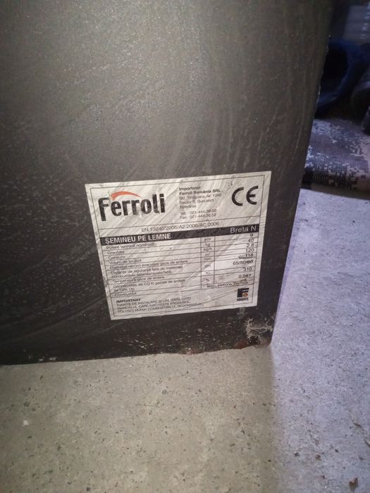 Vând șemineu că nou