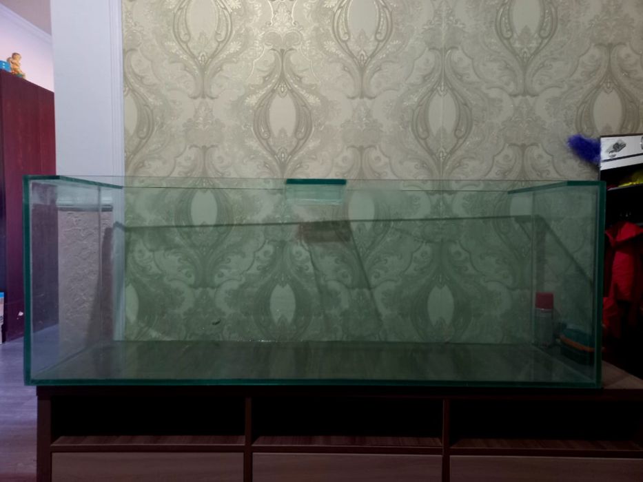 Продам аквариум 200 л. с большой толщиной стекла
