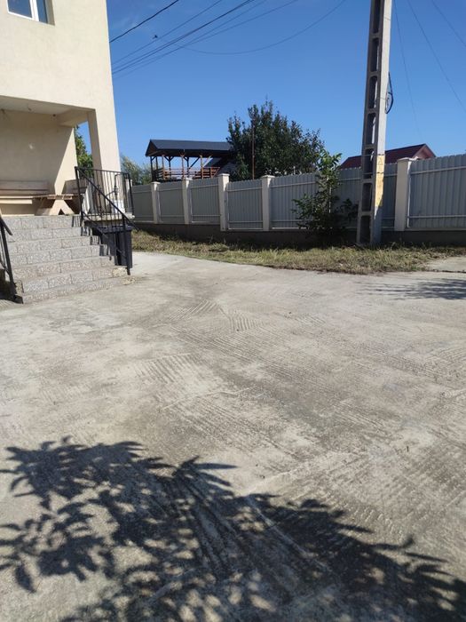 Casa de închiriat pentru business/locuit