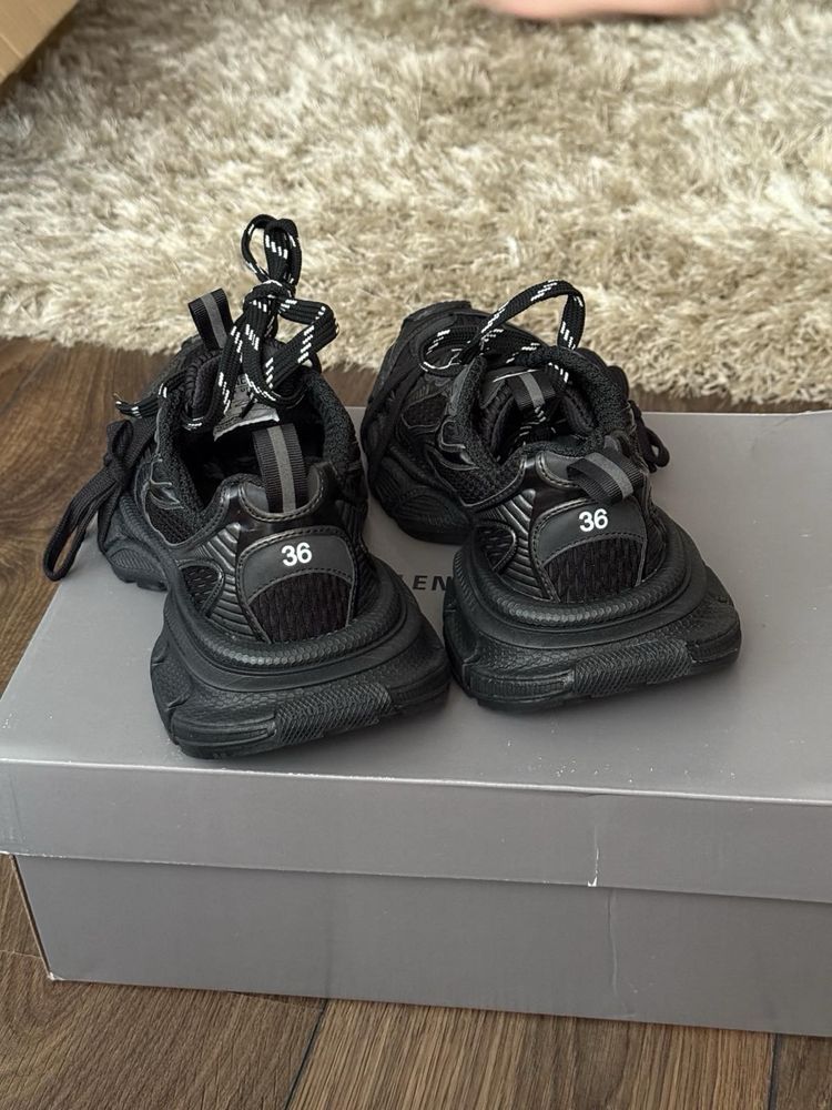 Balenciaga 3XL TRIPLE BLACK - Черни 36,37,38