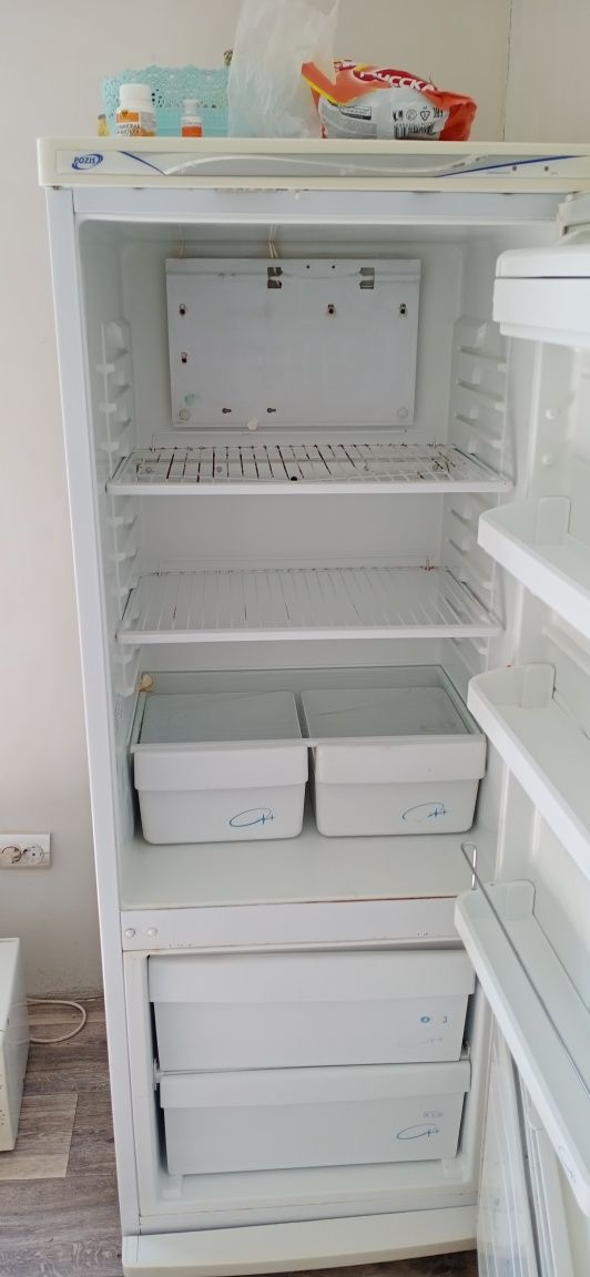 Холодильник б/у. В хорошем состоянии