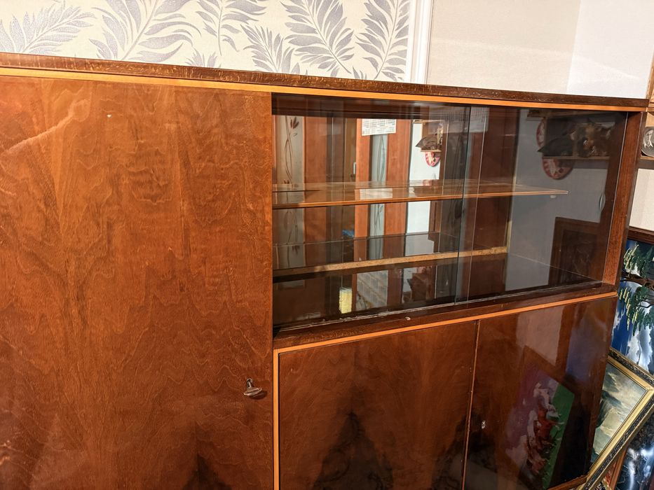 СРОЧНО продам сервант