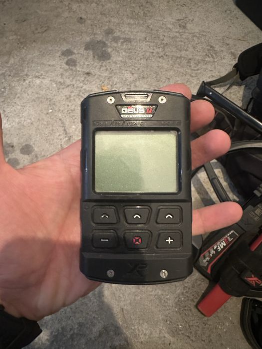 Металдетектор Deus 2