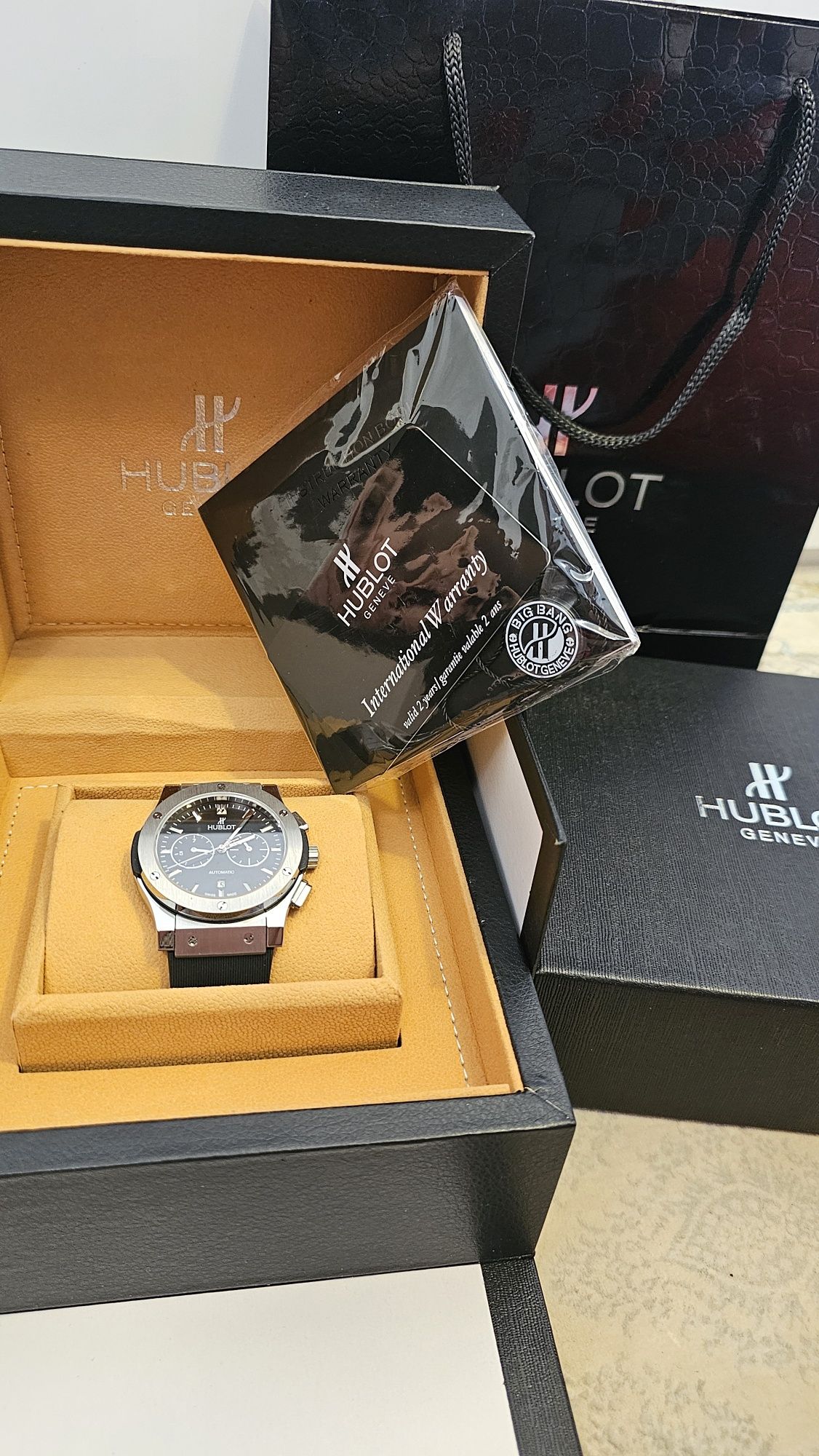 Soat Hublot mexanicheskiy