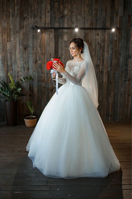 Свадебное платье