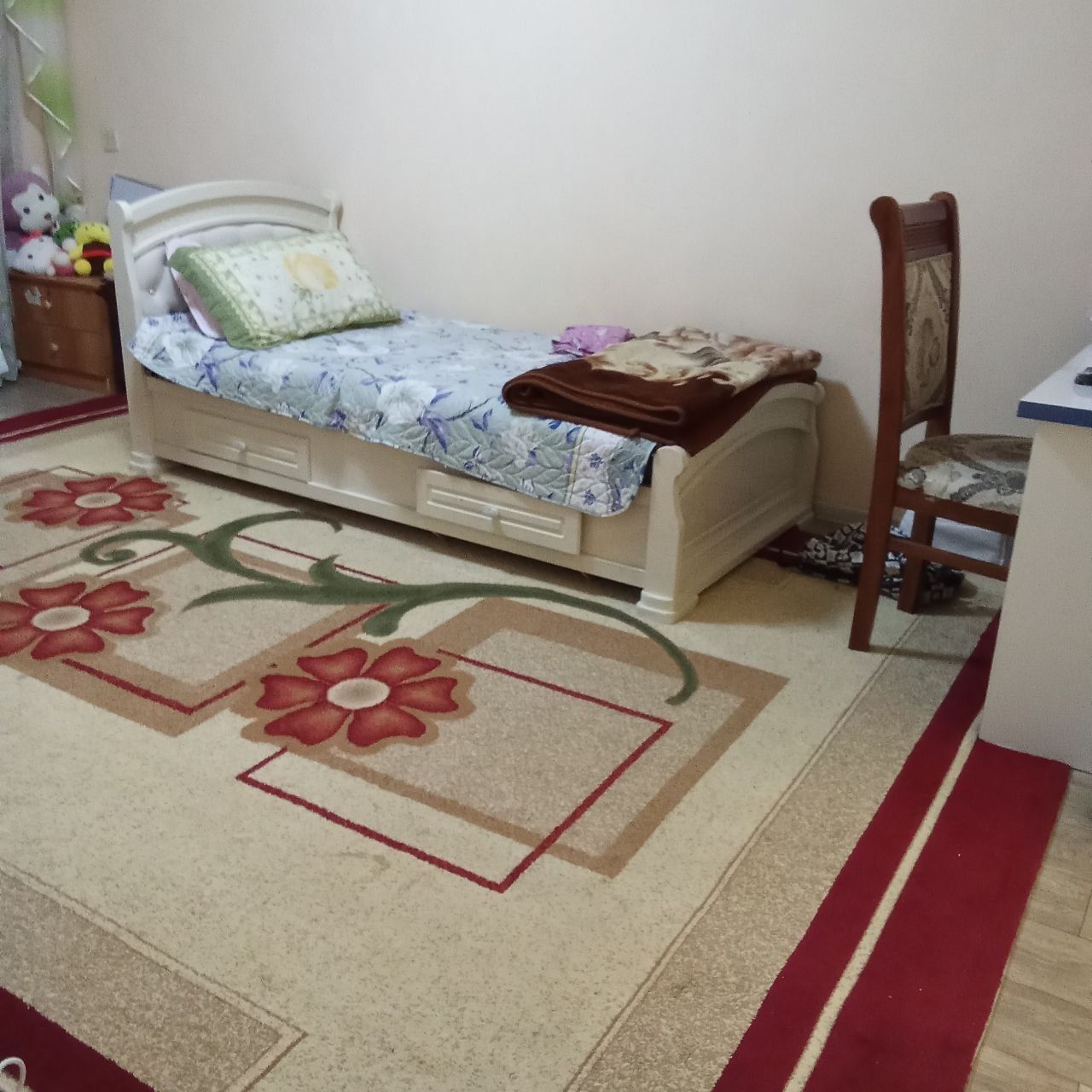 Собственник, срочно продаётся 2х комнатная квартира.