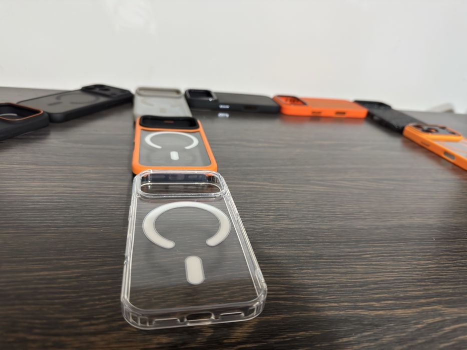 Husa MagSafe iPhone 17 Pro / 17 Pro Max Cosmic Orange