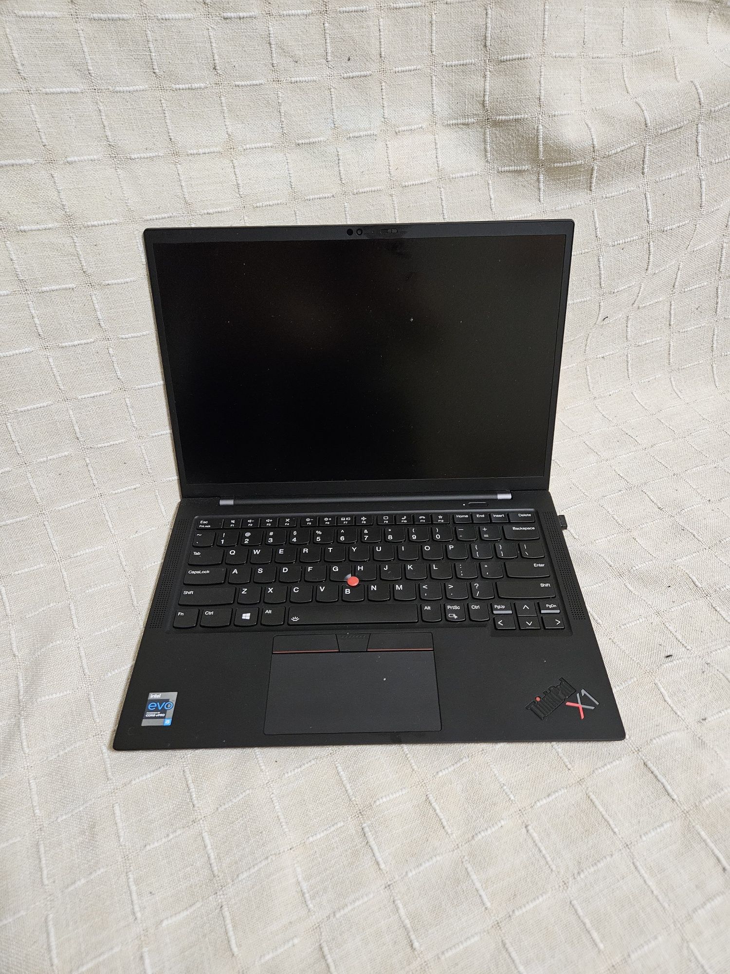 Lenovo x1 carbon Gen 9 thinkpad