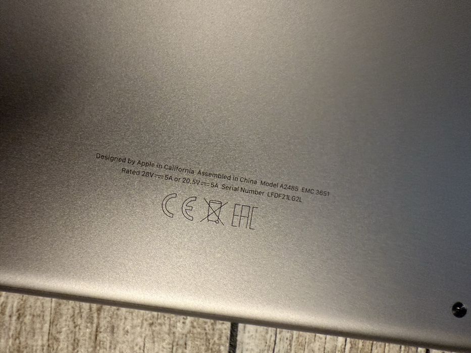 MacBook Pro 16” 2021 M1 Pro GARANTIE• 16GB/512GB