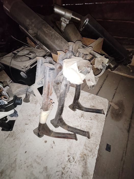 Cric stander pentru fz6 și cbr f4i