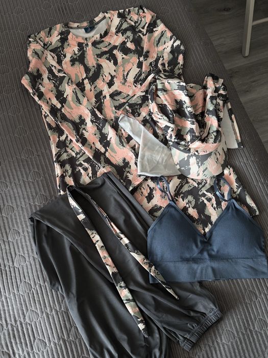 Продам купальник