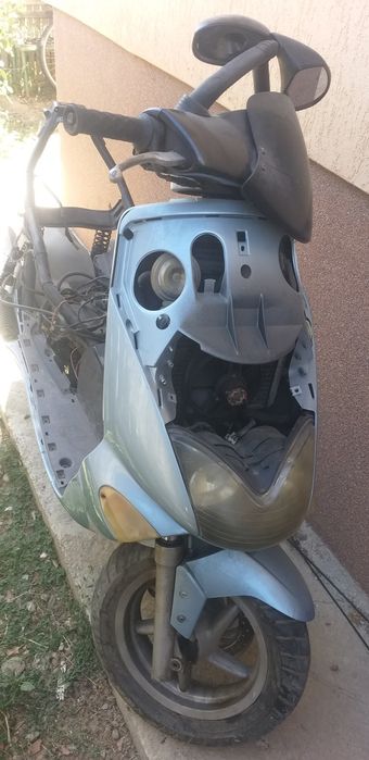 Scuter Aprilia Leonardo 125 cm