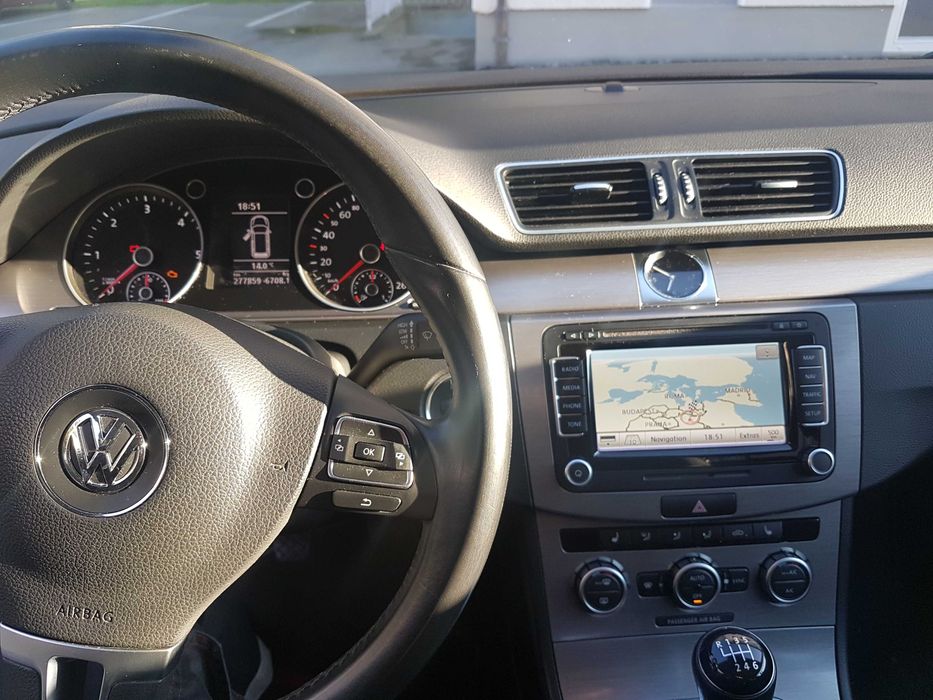 Passat alltrack b7 2013 2.0 tdi sau schimb cu Multivan