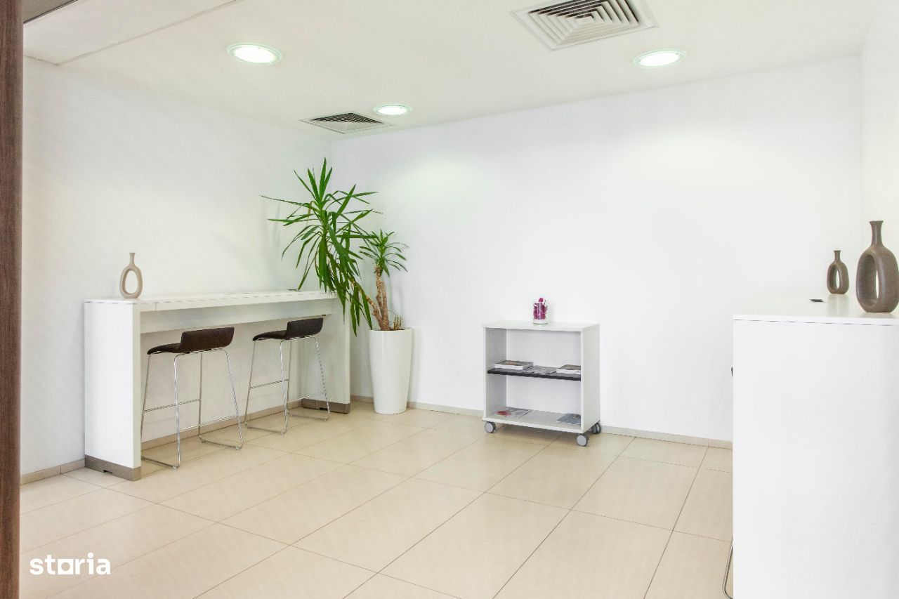 Spațiu de birou privat pentru 2 persoane în Regus Green Gate