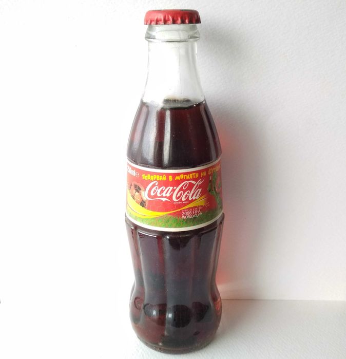 Колекционни неща на Кока Кола / Coca Cola - значки, чаши и др.