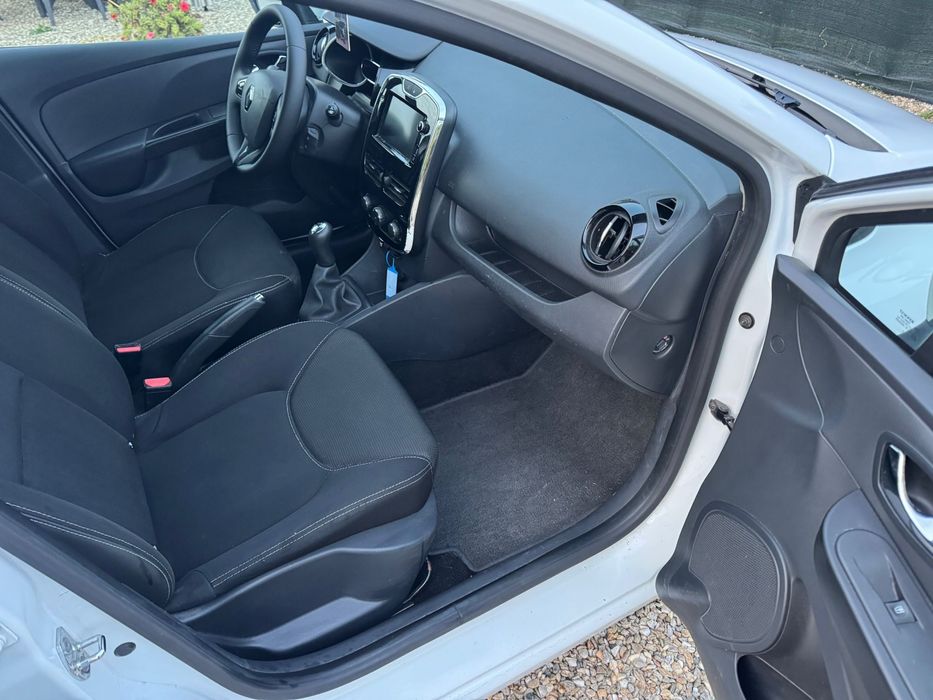 Renault clio 4 led navi senzori