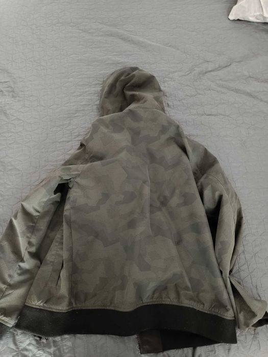 Яке Lonsdale BOMBER JACKET
Яке lonsdale BOMBER