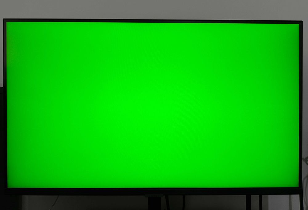 Vand monitor Samsung M7 4K
