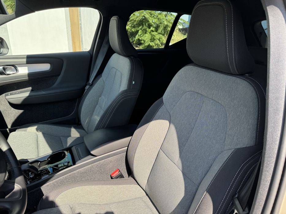 Volvo XC 40 - B3 MildHybrid - Benzină