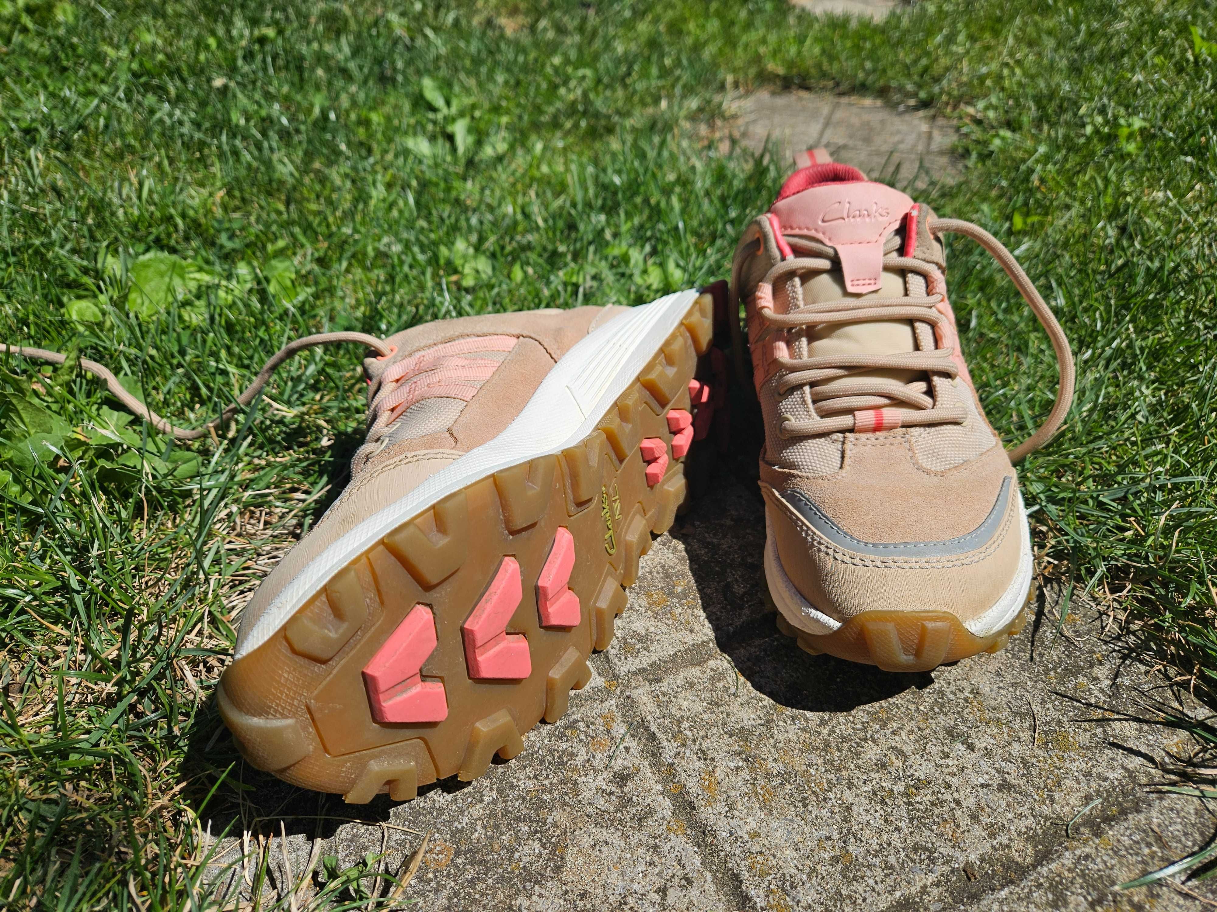 Clarks
Спортни обувки ATL Trek Path с велур 36 номер