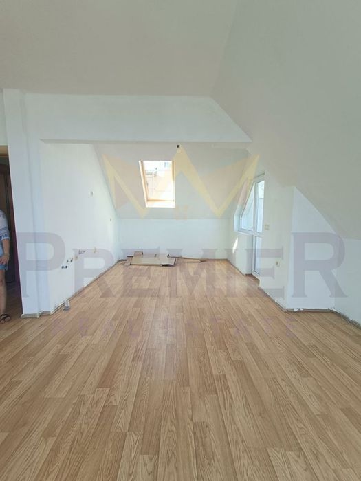 Продава се Мезонет в Варна, Бриз - 200 кв.м за 1200 €/кв.м - Снимка #3