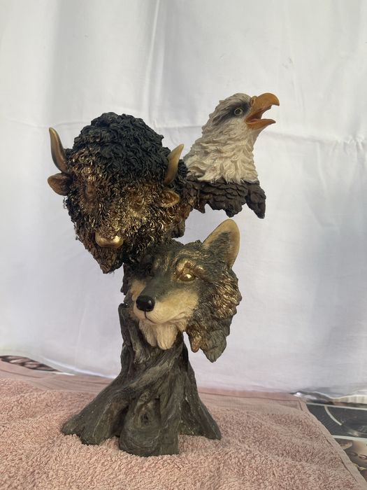 Statueta decor lemn