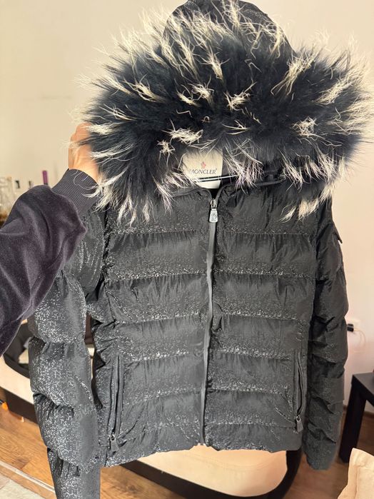 Зимно дамско яке Moncler