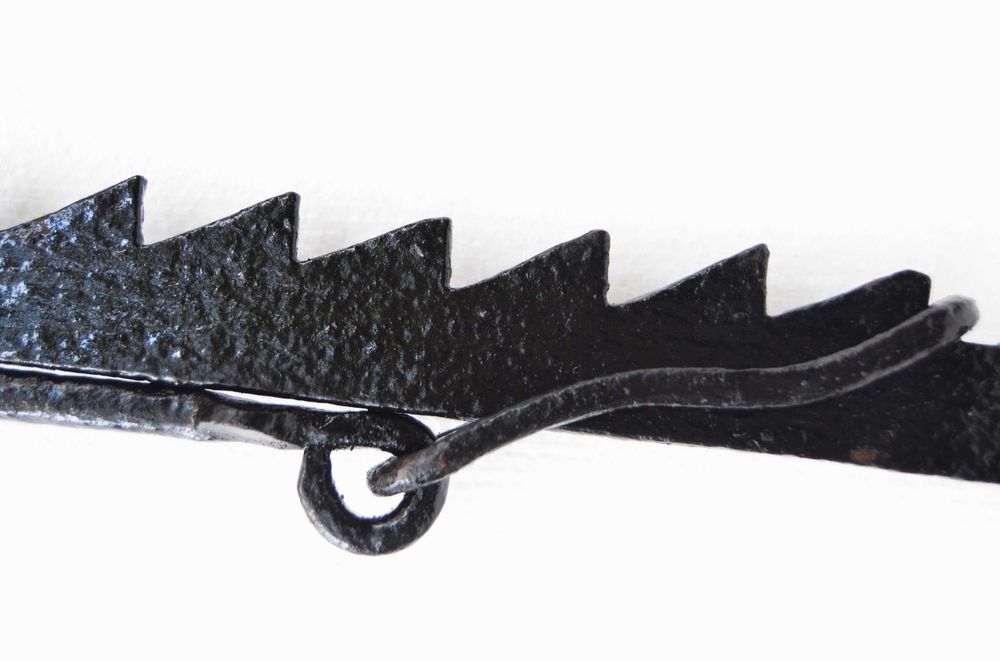 Ustensila veche pentru vatra din fier forjat posibil de secol 19