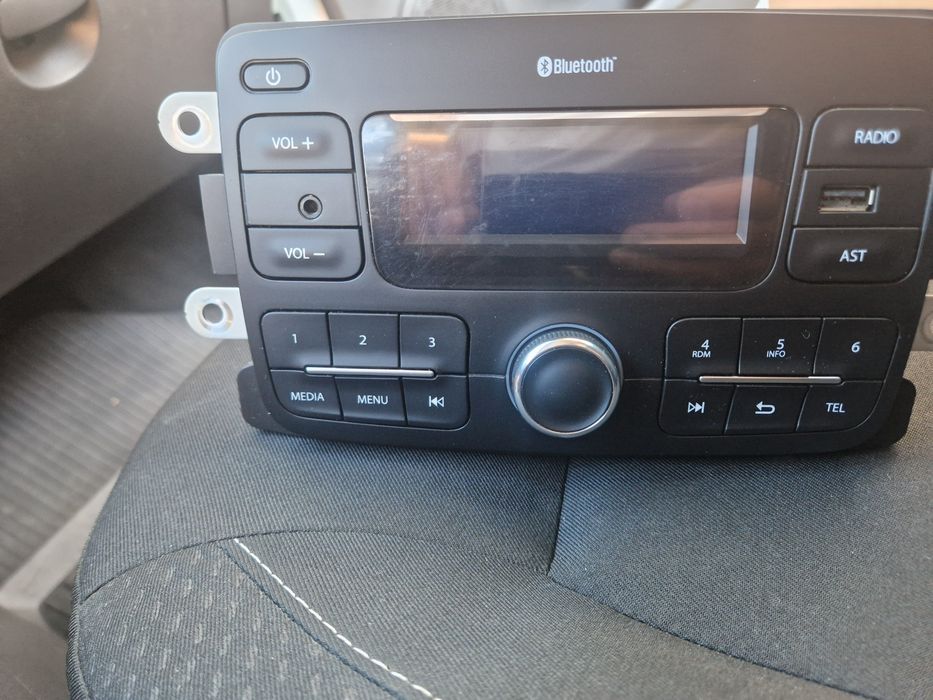 Radio bluetooth logan 2