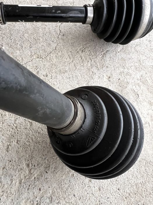 Предни полуоски Bmw F30/31/32